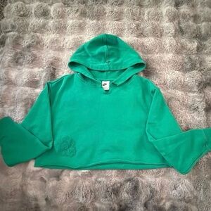 💚Nike Vibrant Green Cropped Hoodie 💚